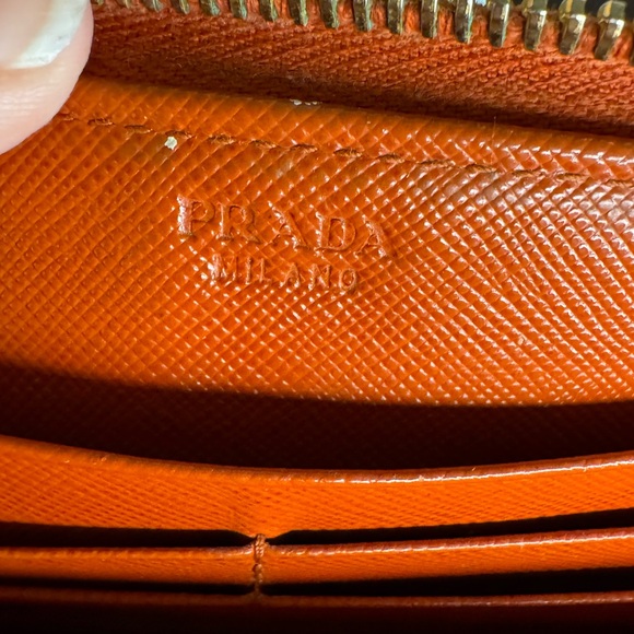 PRADA LONG ZIPPY WALLET - Picture 5 of 5